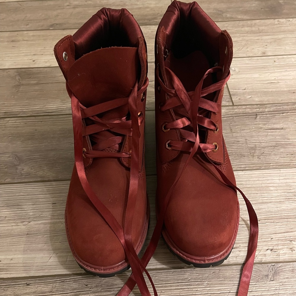 Timberland’s waterproof women’s boots!